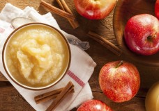 How To Make Easy Homemade Applesauce
