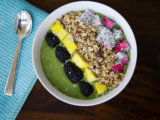 Green Machine: The Ultimate Breakfast Smoothie Bowl